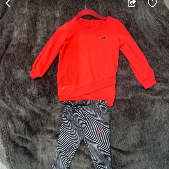 12 moths Nike set - Picture 1 of 1